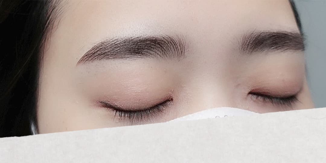 여자 눈썹 시술 후